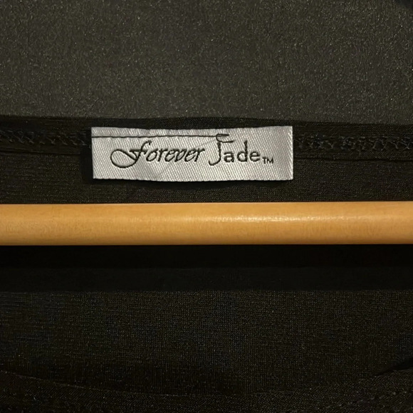 Forever Jade Black Ruched Detail Blouse - Picture 4 of 4